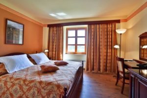 Hotely u Karlštejna