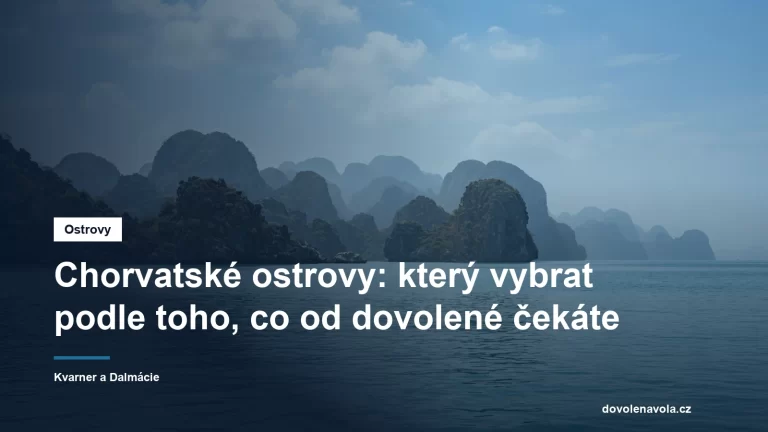 Pohled z trajektu na skupinu krasovych ostrovu