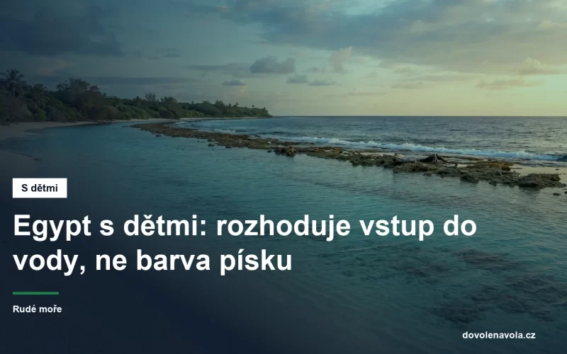 Melka piscita laguna oddelena utesem od otevreneho more