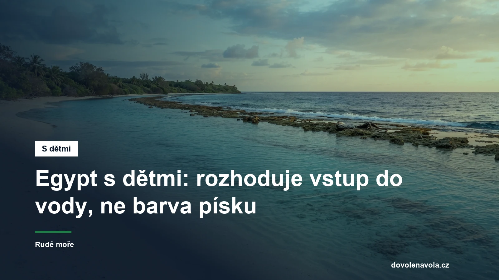 Melka piscita laguna oddelena utesem od otevreneho more
