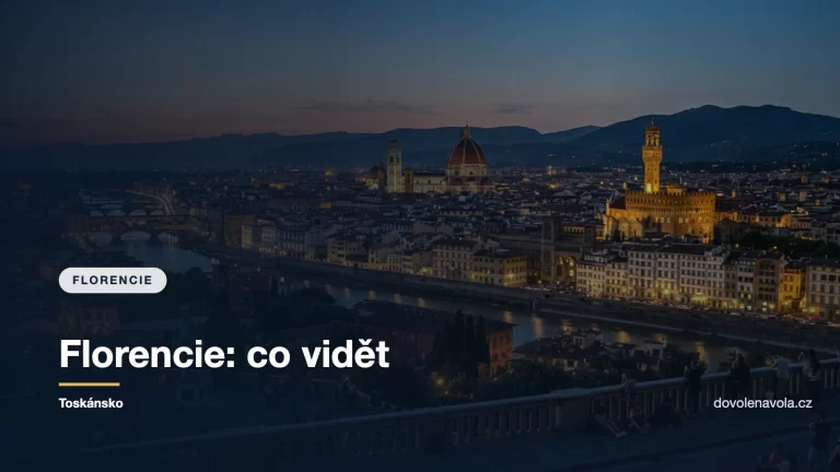 Panorama Florencie s kupolí dómu a věží Palazzo Vecchio