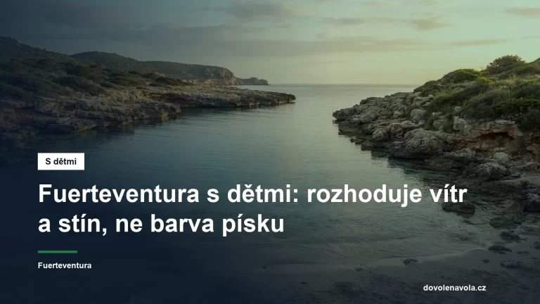 Klidna melka zatoka chranena pred vlnami