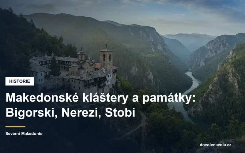 Pravoslavný klášter na zalesněném svahu nad roklí