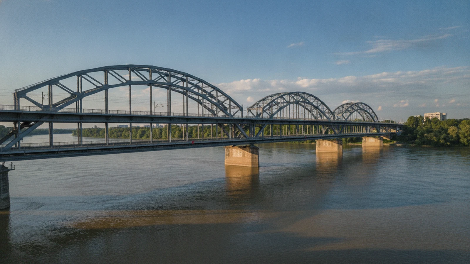 Most přes Dunaj mezi Ruse a Giurgiu na hranici Bulharska a Rumunska